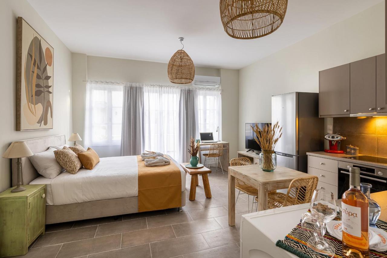 Grammata Suites Ermoupoli Esterno foto