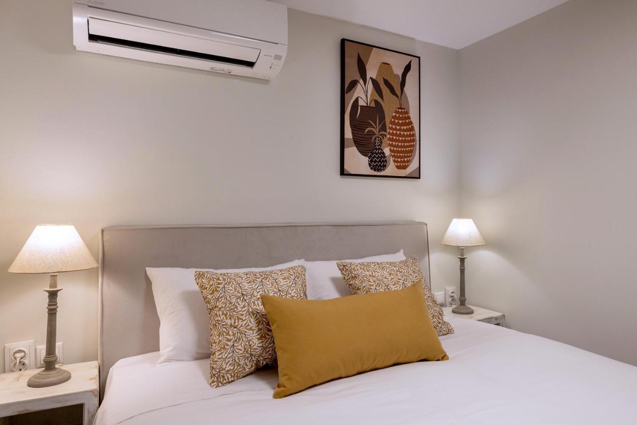 Grammata Suites Ermoupoli Esterno foto