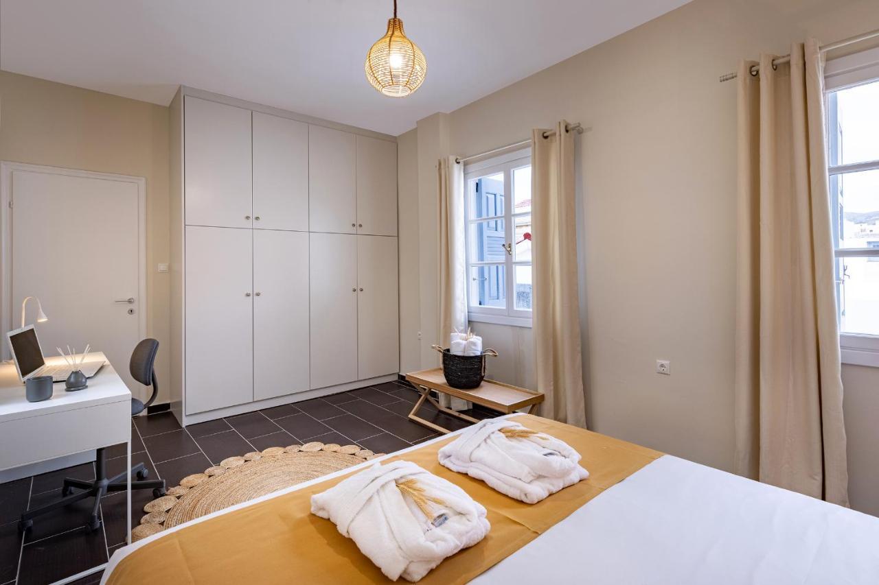 Grammata Suites Ermoupoli Esterno foto