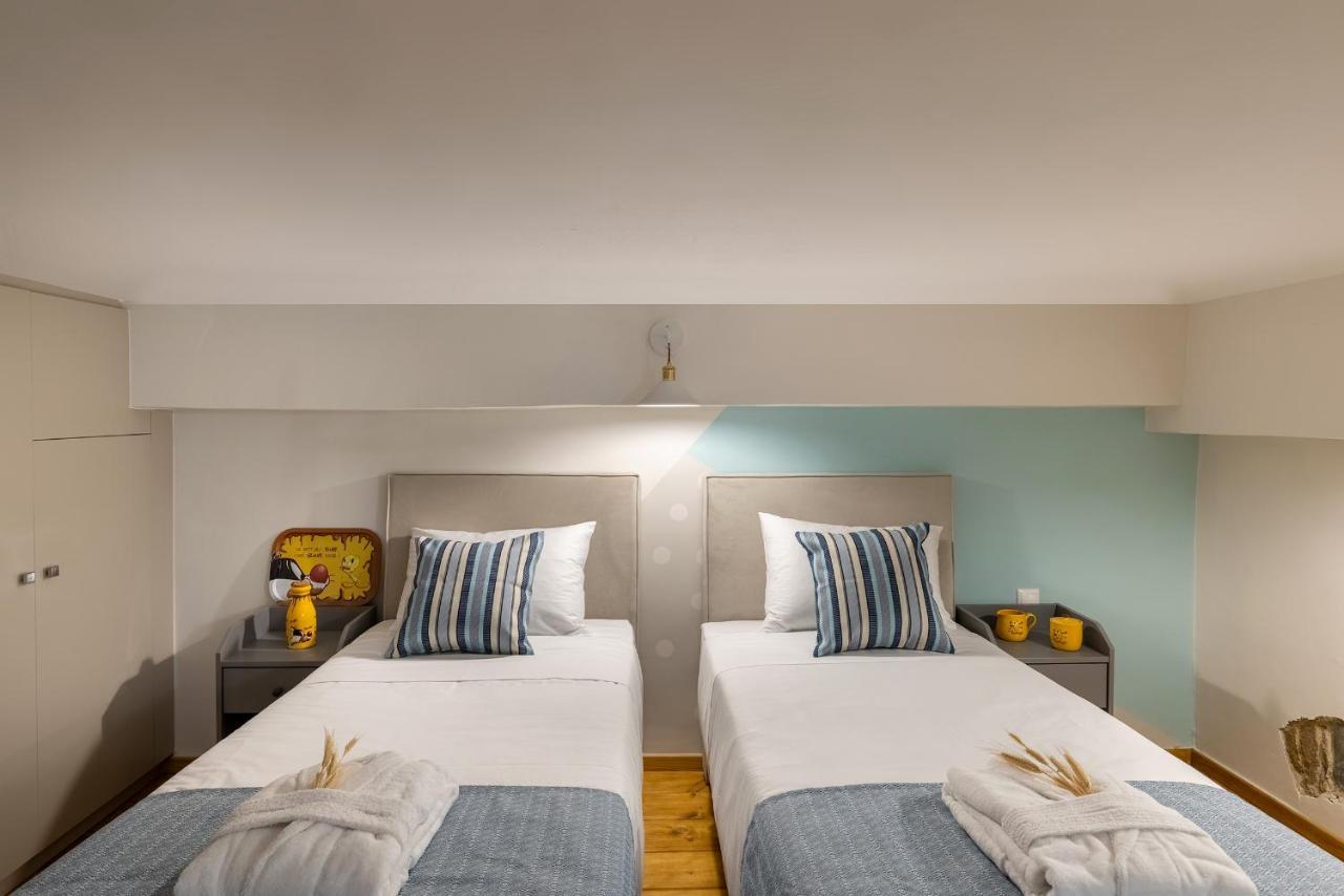 Grammata Suites Ermoupoli Esterno foto