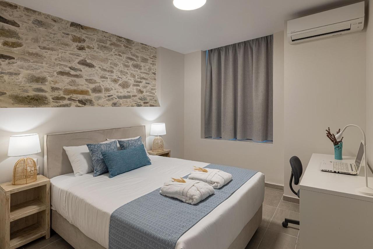 Grammata Suites Ermoupoli Esterno foto