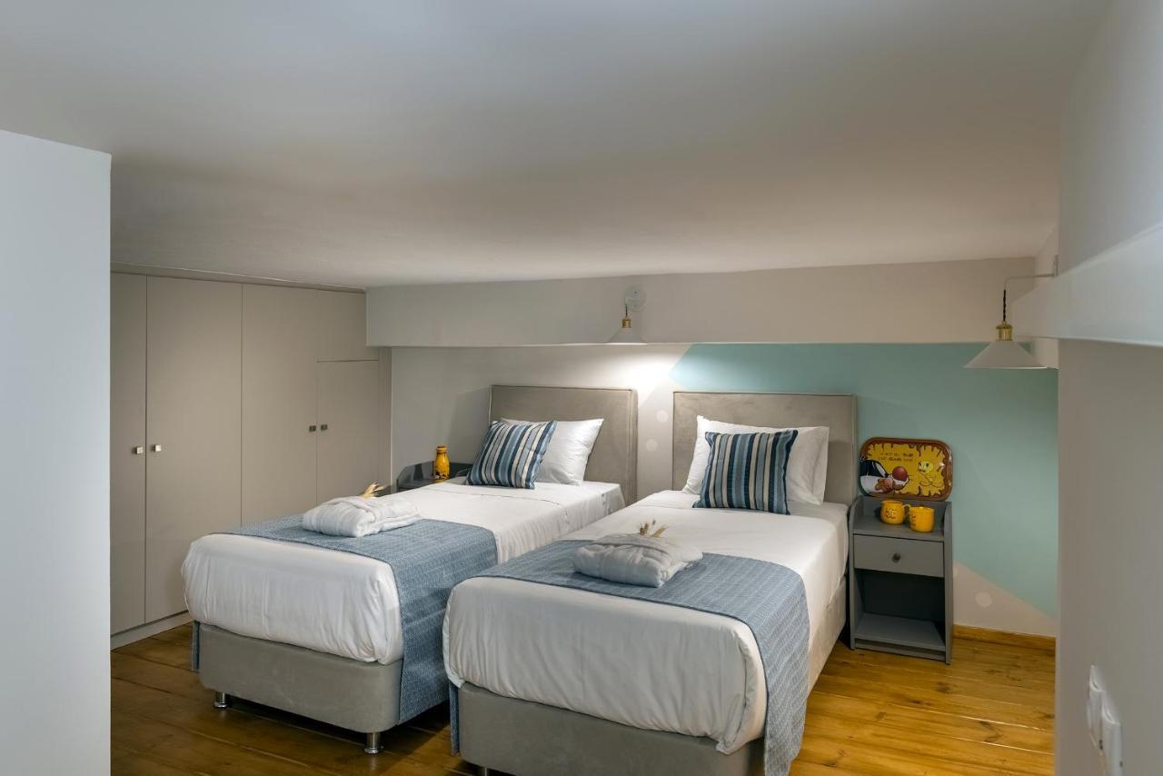 Grammata Suites Ermoupoli Esterno foto