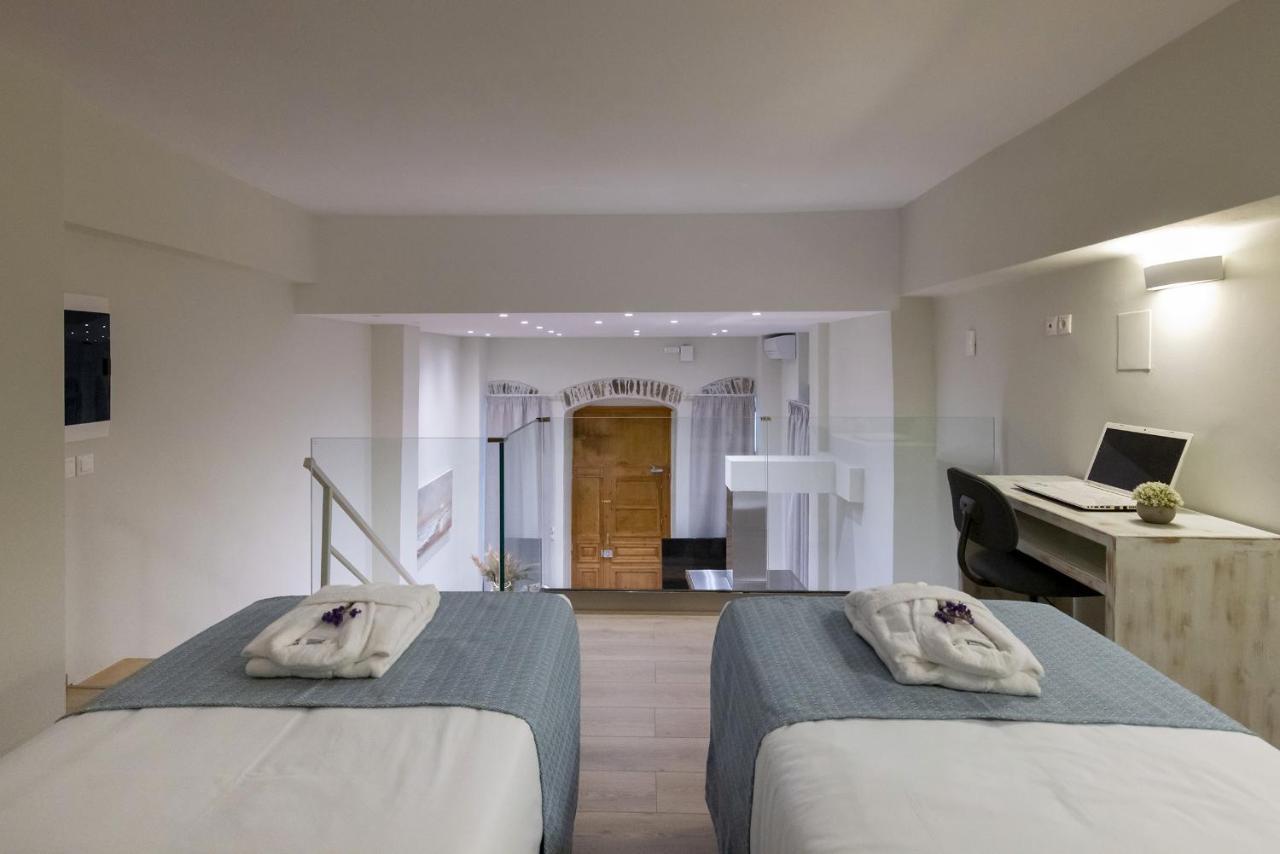 Grammata Suites Ermoupoli Esterno foto