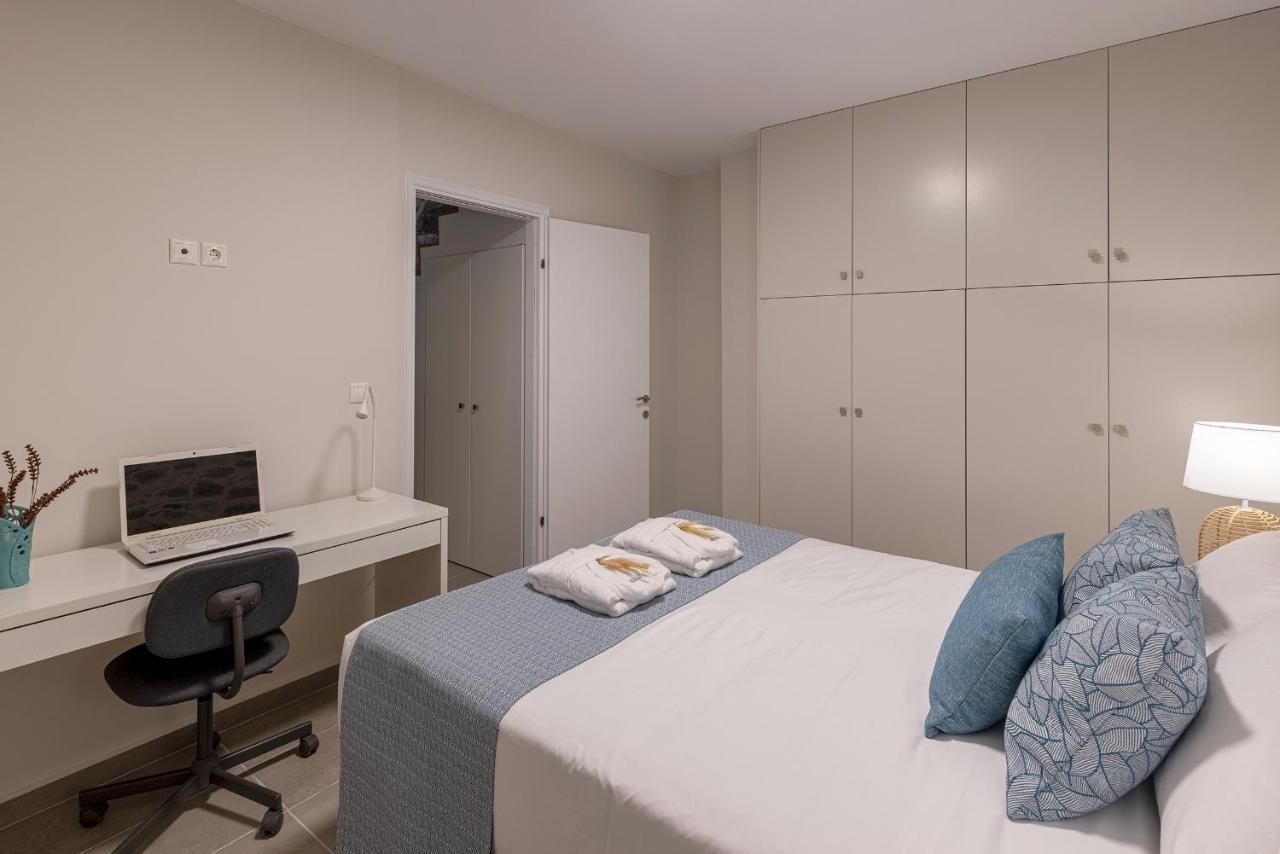 Grammata Suites Ermoupoli Esterno foto